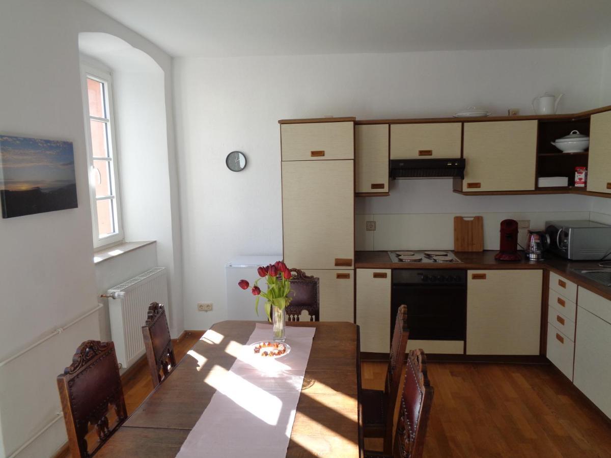 Ferienwohnung Altes Pfarrhaus Mit Flair Und Moselblick 布劳讷贝格 外观 照片