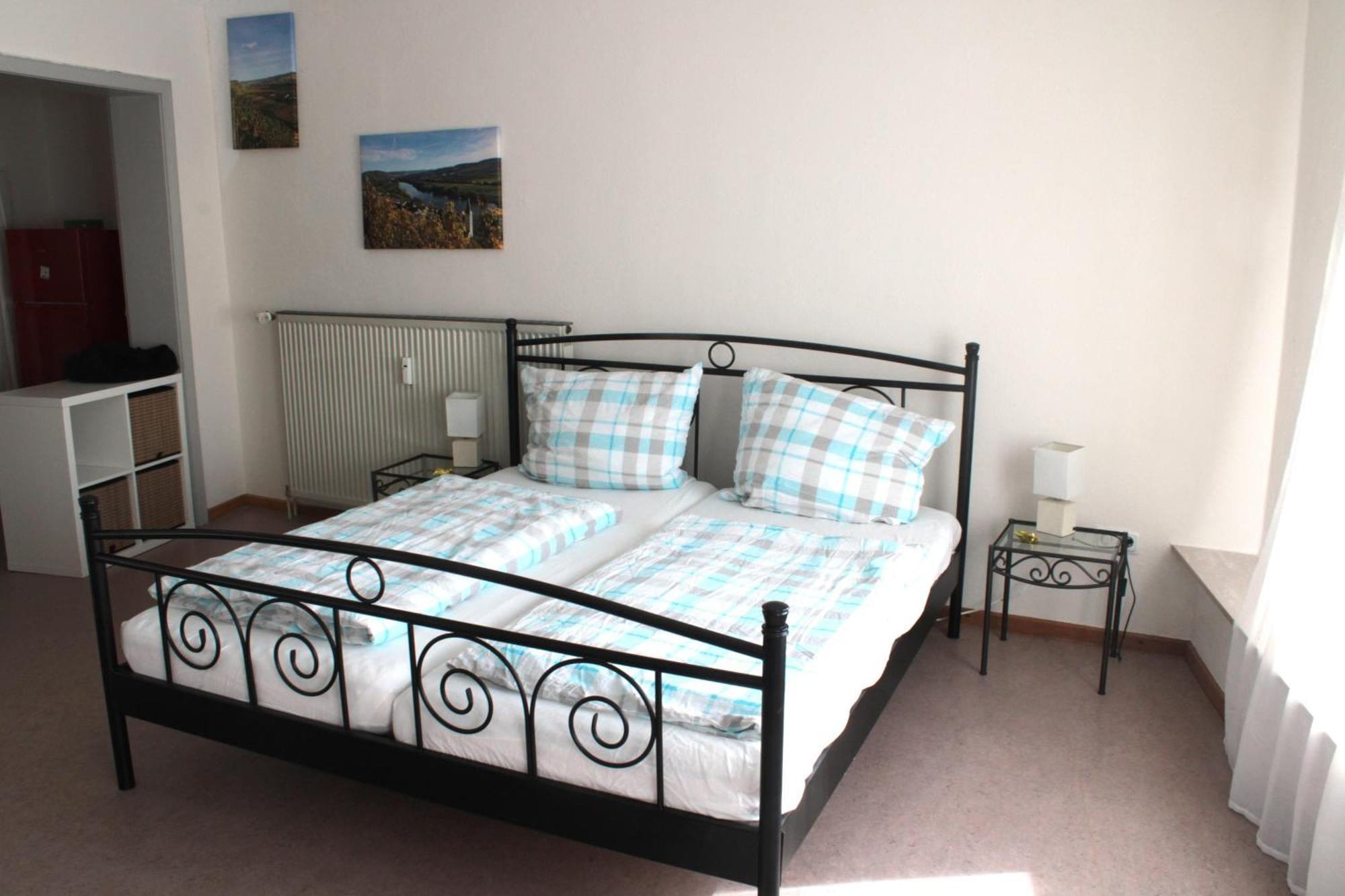 Ferienwohnung Altes Pfarrhaus Mit Flair Und Moselblick 布劳讷贝格 外观 照片